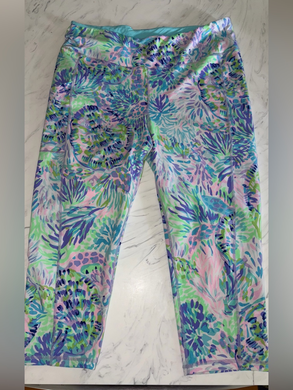 Lilly pulitzer lavendar luxletic yoga sport pants m crop weekender high rise xxl